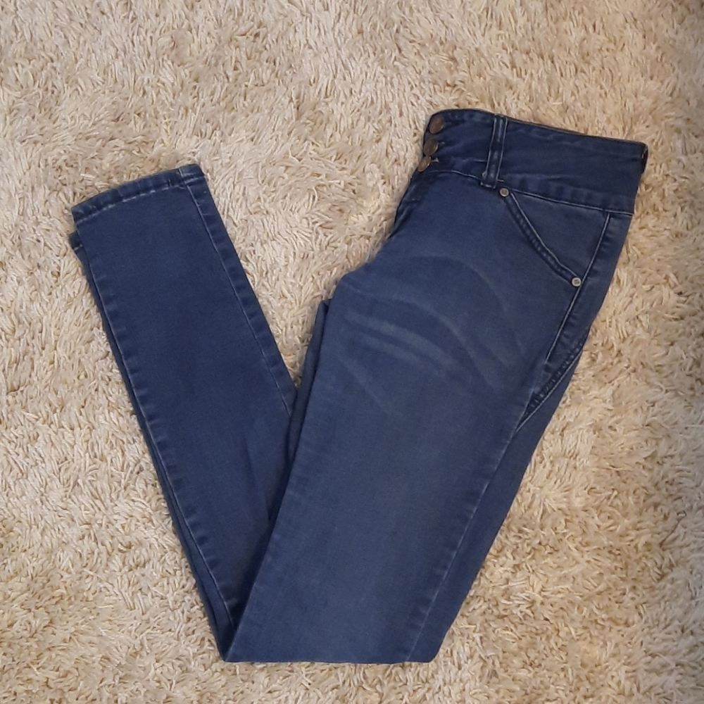 Skinny blue Jeans